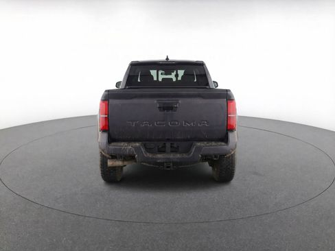 Used 2025 Toyota Tacoma TRD Off-Road image 7