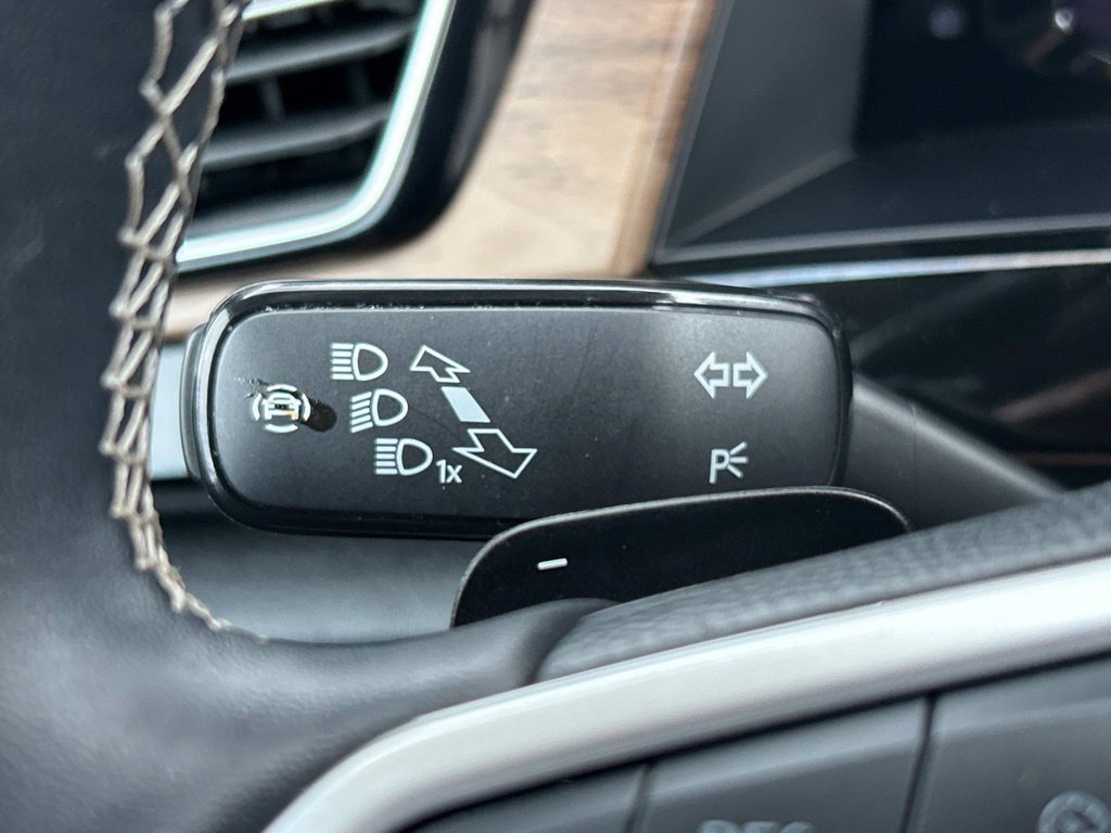 Used 2026 Volkswagen Atlas SE FWD image 29