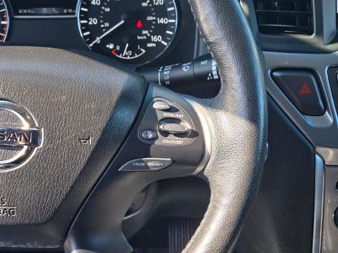 Used 2018 Nissan Pathfinder SL w/ Midnight Edition Package image 31