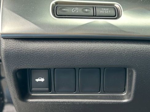 Used 2019 Nissan Maxima 3.5 SV w/ Floor Mat Group FWD image 24