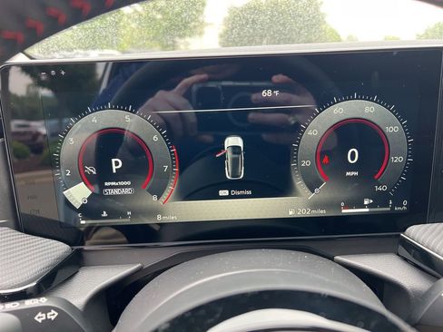 New 2025 Nissan Kicks SR image 14