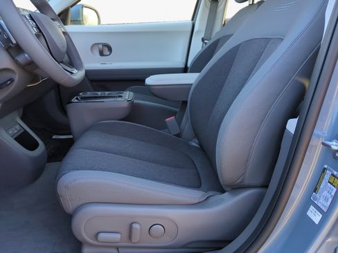Certified 2026 Hyundai Ioniq 5 SE image 10