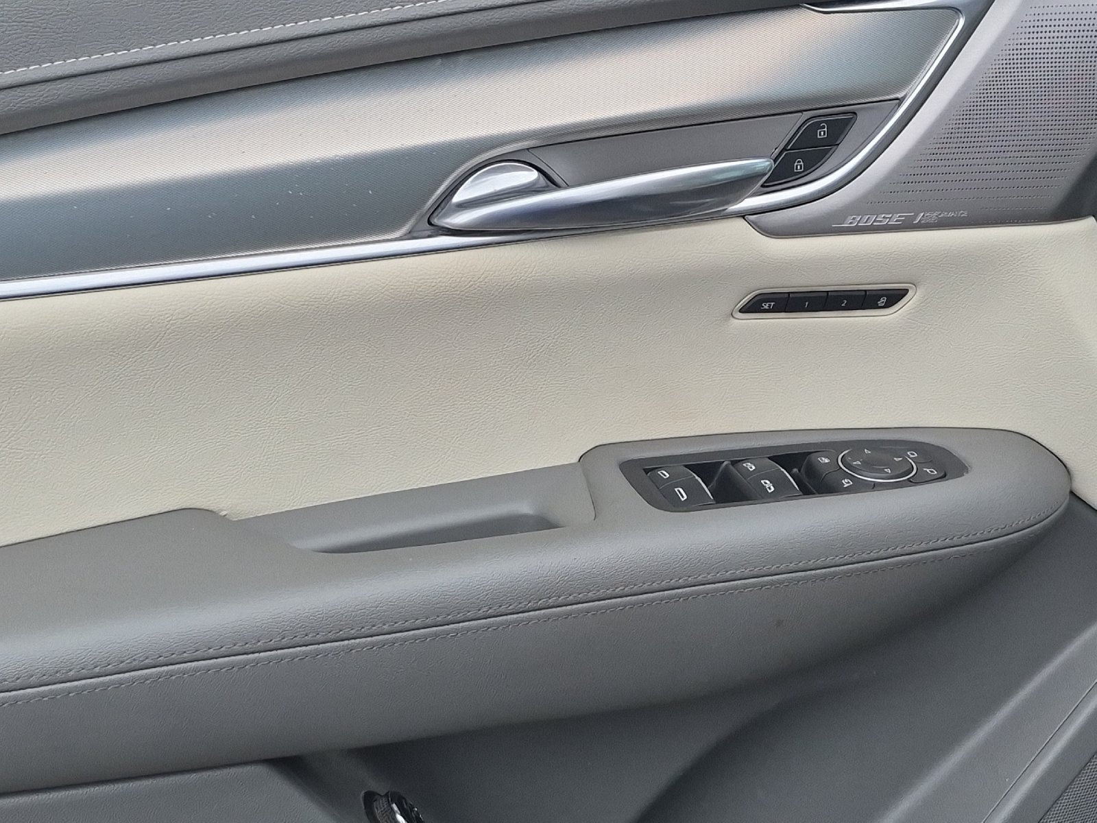 Used 2021 Cadillac XT5 Premium Luxury FWD image 10