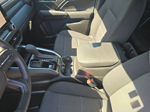Used 2024 Chevrolet Colorado W/T w/ WT Convenience Package RWD image 26