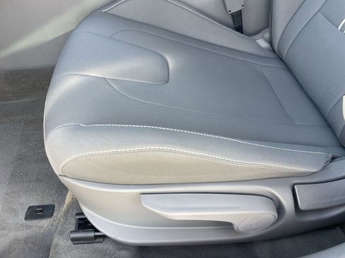 Certified 2025 Hyundai Elantra SEL FWD image 19