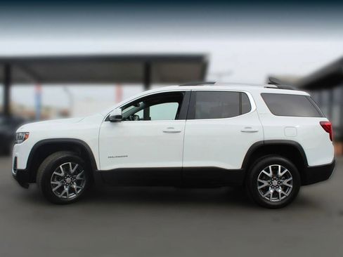 Used 2023 GMC Acadia SLT image 2
