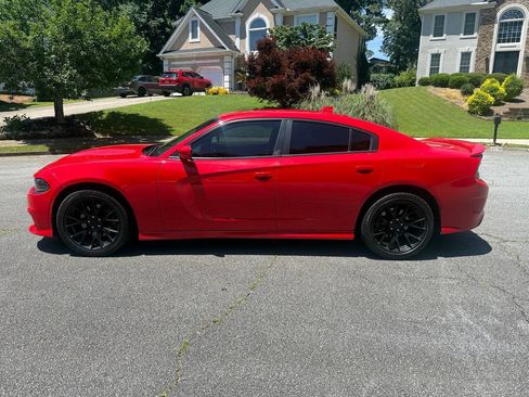 Used 2019 Dodge Charger GT RWD image 2