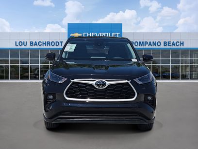 Used 2024 Toyota Highlander LE