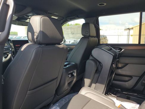 New 2026 GMC Yukon Denali RWD image 10