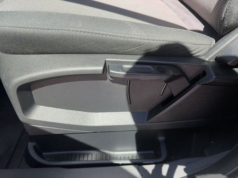 Used 2019 Ford Transit Connect XL image 12