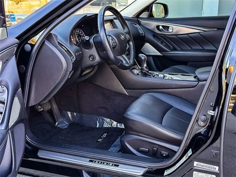 Used 2017 INFINITI Q50 3.0t Premium w/ Driver Assistance Package image 10