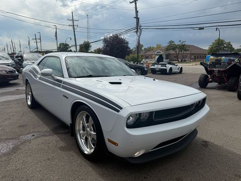 Used 2012 Dodge Challenger R/T image 10