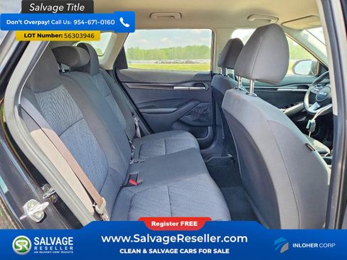 Used 2022 Kia Seltos LX AWD/4WD image 13