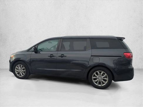 Used 2020 Kia Sedona EX image 6