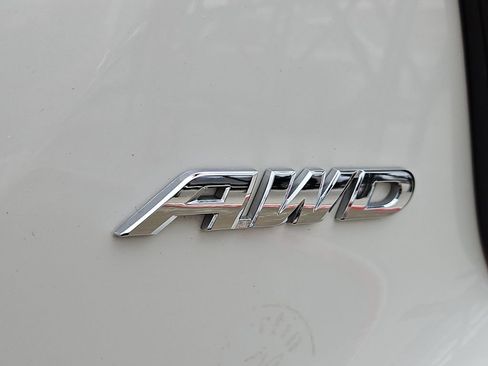 Certified 2022 Honda HR-V LX image 12