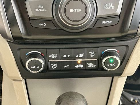 Used 2013 Acura ILX w/ Technology Package FWD image 15