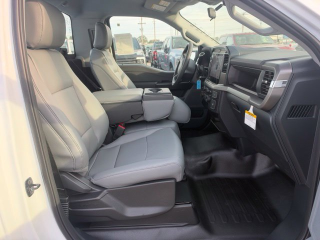 New 2026 Ford F150 XL RWD image 9