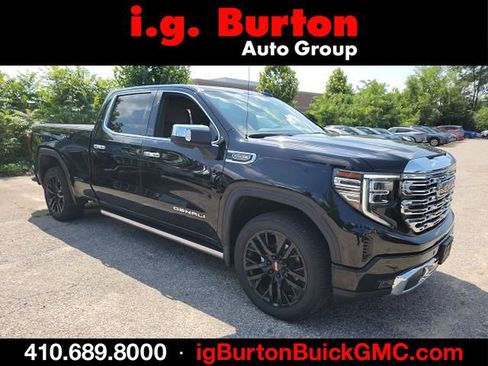 Used 2023 GMC Sierra 1500 Denali w/ Technology Package AWD/4WD image 1