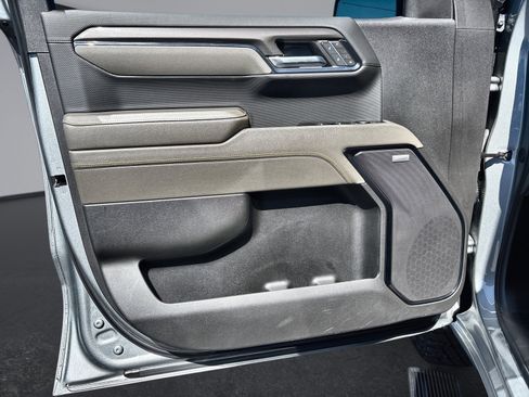 Used 2024 Chevrolet Silverado 1500 ZR2 w/ Technology Package image 17