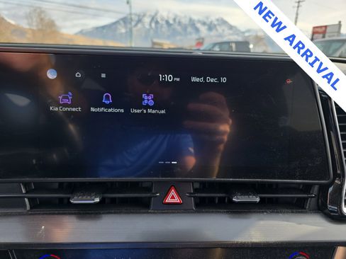 Used 2024 Kia Sportage EX image 16