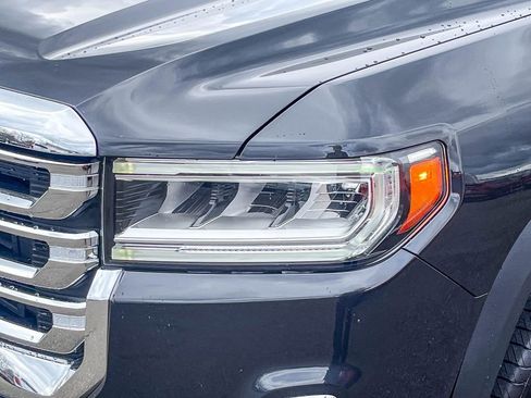 Used 2020 GMC Acadia SLE image 7