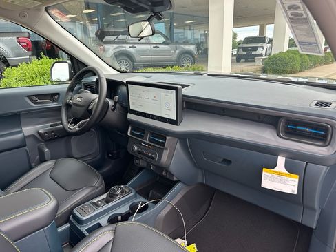 New 2026 Ford Maverick Lobo AWD/4WD image 30