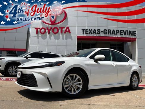 Used 2025 Toyota Camry LE FWD image 1