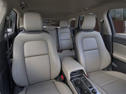 New 2026 Lincoln Corsair Premiere image 10