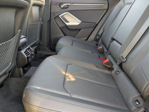 New 2025 Audi Q3 2.0T Premium image 14