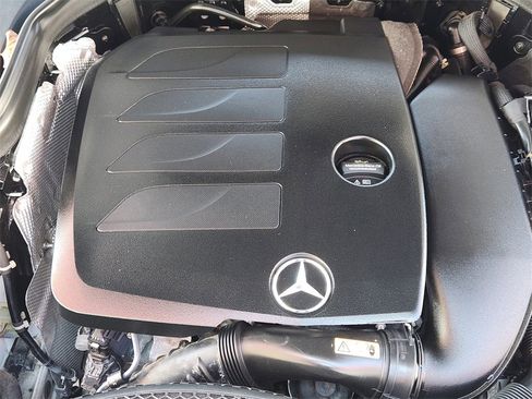 Used 2020 Mercedes-Benz GLC 300 GLC 300 image 30