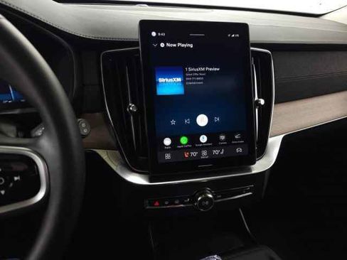 Certified 2025 Volvo XC90 B5 Plus AWD/4WD image 24