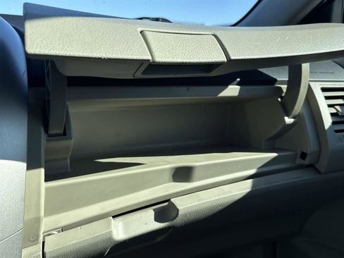 Used 2011 Toyota Corolla LE image 29