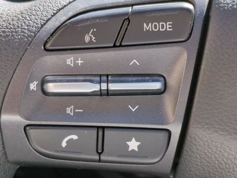 Certified 2023 Hyundai Kona SE image 22