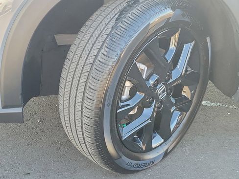 Used 2024 Honda HR-V Sport image 11