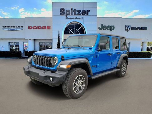 Used 2025 Jeep Wrangler Unlimited Sport AWD/4WD image 4