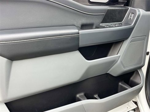 Used 2022 Ford F150 XLT w/ Equipment Group 302A High image 26