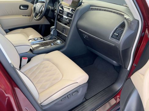 Used 2024 Nissan Armada Platinum w/ Captain's Chairs Package image 31