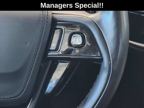 Used 2023 Lincoln Aviator Reserve w/ Equipment Group 201A RWD image 32