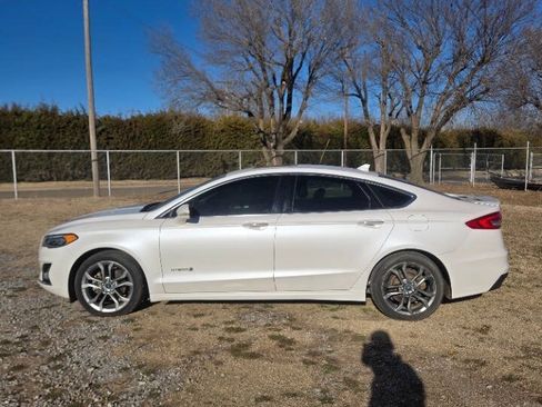 Used 2019 Ford Fusion Titanium FWD image 7