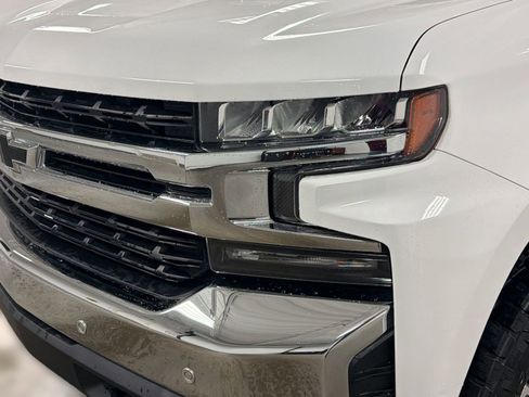 Used 2022 Chevrolet Silverado 1500 LT image 9