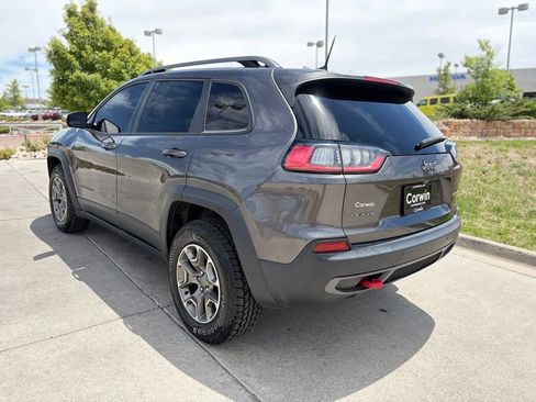 Used 2020 Jeep Cherokee Trailhawk w/ Cold Weather Group AWD/4WD image 3