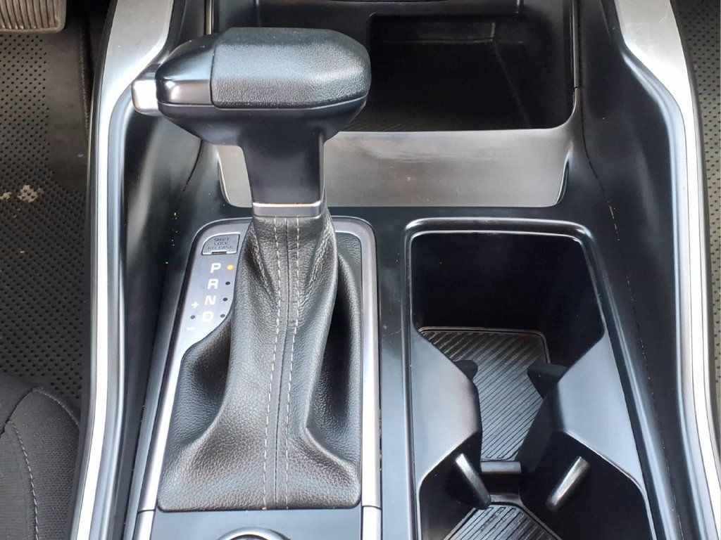 Used 2025 Kia Sorento LX FWD image 17
