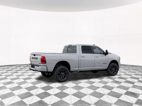 New 2026 RAM 2500 Laramie AWD/4WD image 5