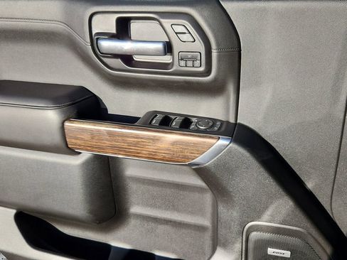 Used 2019 Chevrolet Silverado 1500 High Country image 18