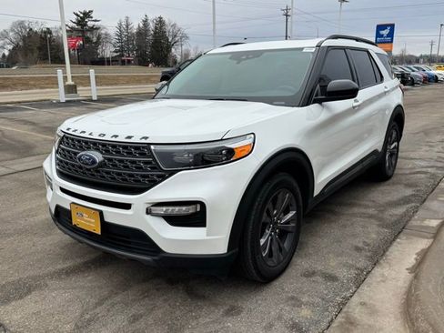 Certified 2023 Ford Explorer XLT w/ Equipment Group 202A image 37