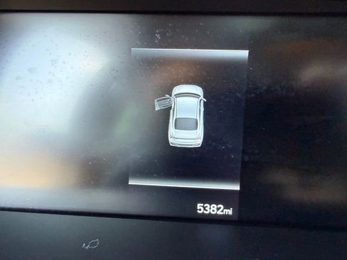 Used 2025 Hyundai Elantra Sport image 14