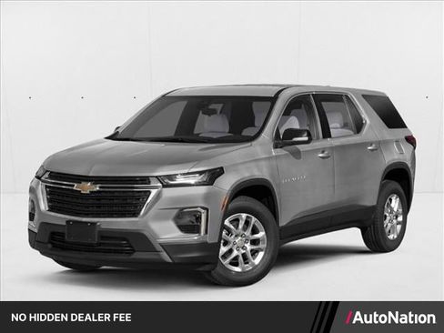 Used 2023 Chevrolet Traverse RS FWD image 1