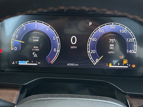 Used 2023 Jeep Grand Cherokee Summit w/ Adv Protech Group IV AWD/4WD image 29