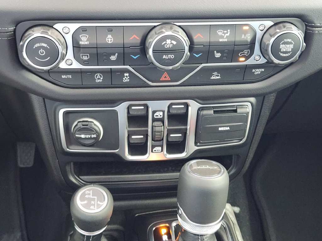 New 2026 Jeep Gladiator Mojave AWD/4WD image 15
