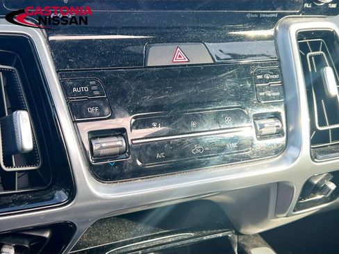 Used 2021 Kia Sorento SX image 21